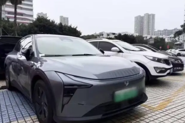 品牌倒閉催生特殊市場  爛尾新能源車成價效比新選擇