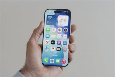 懷疑過我自己都沒懷疑你！iPhone頻繁打錯字竟是bug