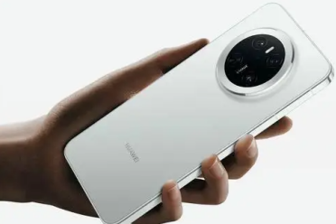 曝：華為Mate70Air現身終端庫  6.9英寸大屏驚豔亮相！