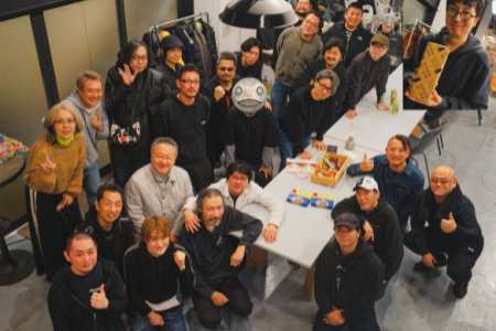 大佬雲集！《寂靜嶺》製作人"外山圭一郎"曬新年合影