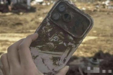 耐用性拉滿！iPhone17 Pro Max埋入洪水三天仍能執行